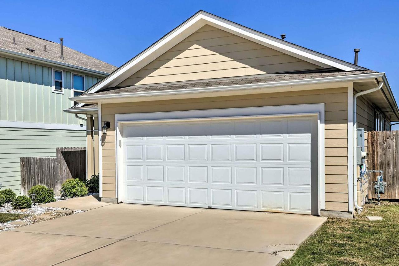 Buda Home With Smart Tv About 19 Mi To Downtown Austin Exterior photo